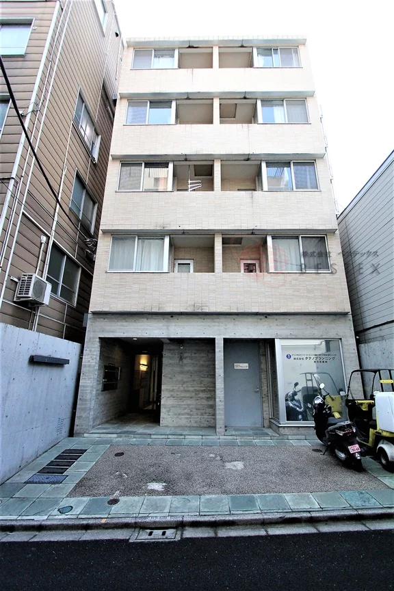 QUEST SQUARE(クエスト スクエア)